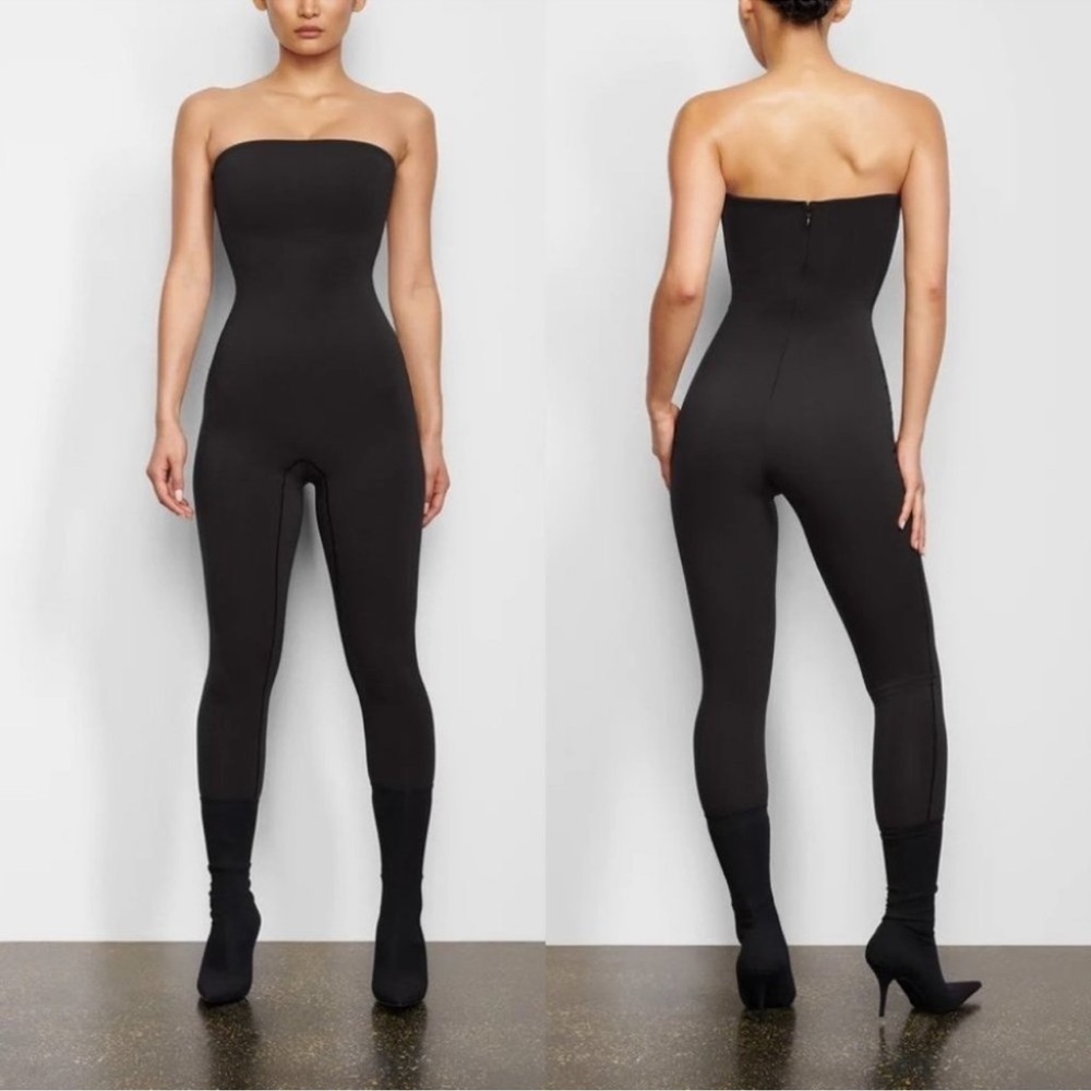 Skims All-In-One Strapless Onesie in Onyx NWT